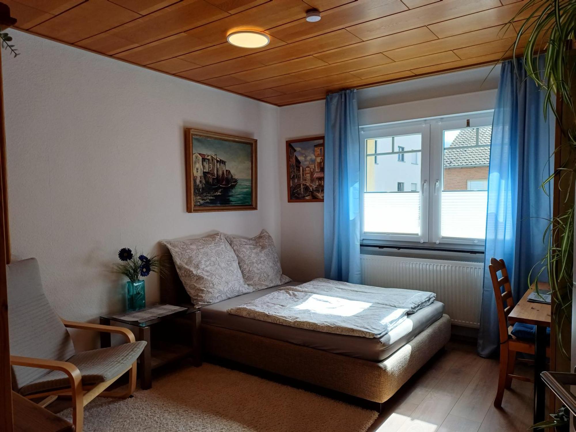 Appartement Haus Am Roesberg à Bornheim  Extérieur photo